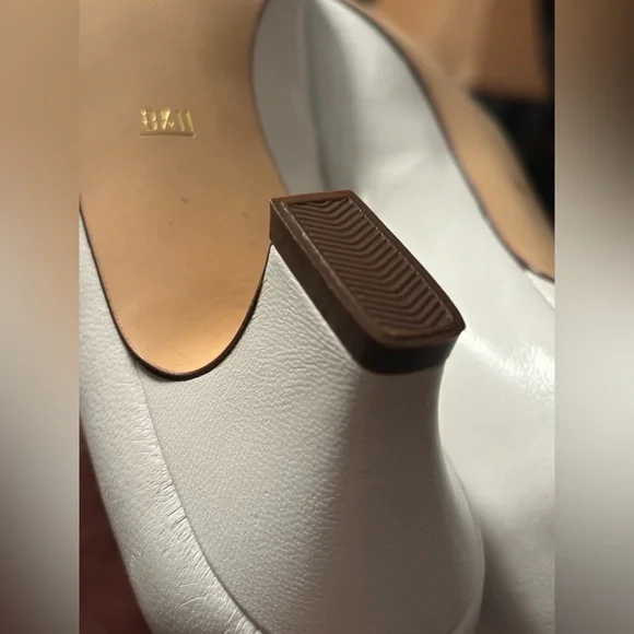 Vintage Bandolino Made in Italy Ivory Leather Pumps with Sculptural Bow 8.5 N - Picture 11 of 16